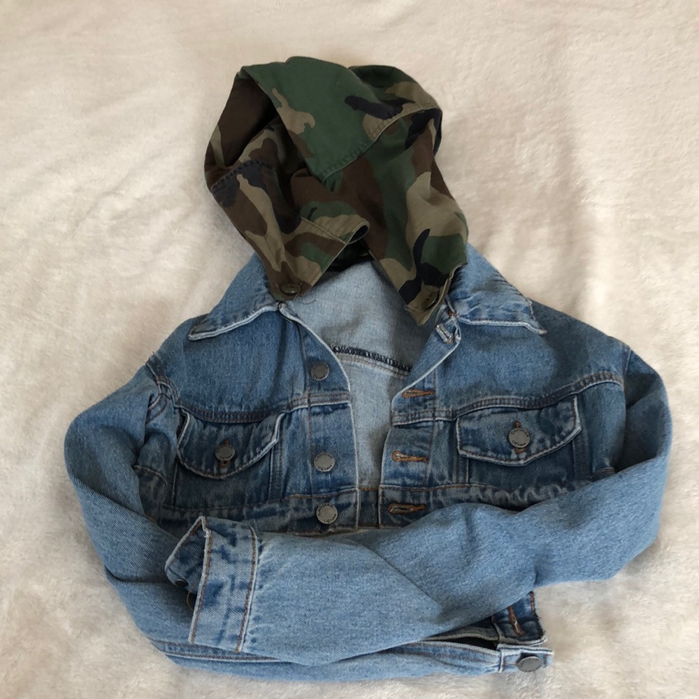 LF short camo denim jacket never worn